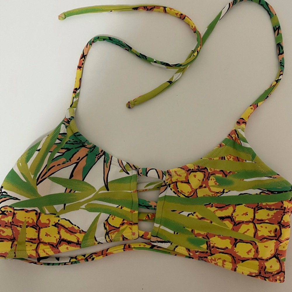 Midori bikini top